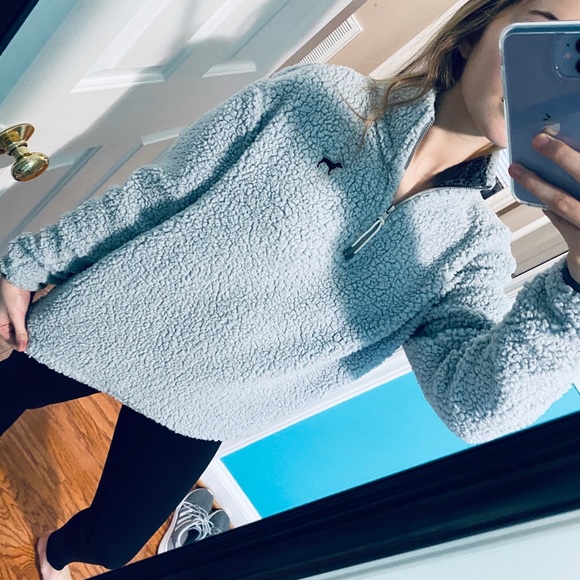 PINK Victoria's Secret Jackets & Blazers - PINK quarter zip Sherpa